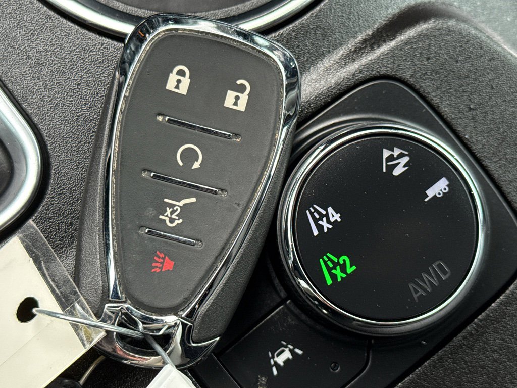 Used 2023 Chevrolet Traverse Premier w/ LPO, Floor Liner Package image 37