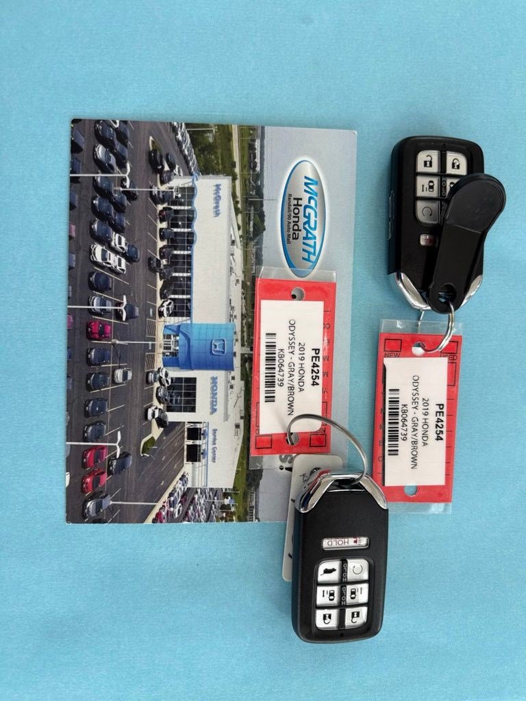 Used 2019 Honda Odyssey Elite image 4