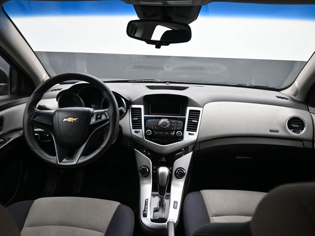 Used 2012 Chevrolet Cruze LS w/ Connectivity Package image 30