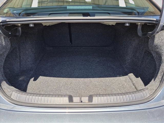 Used 2024 Volkswagen Jetta SE FWD image 6