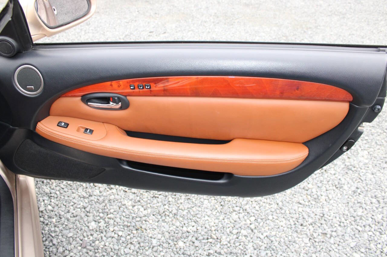 Used 2003 Lexus SC 430 Base 2dr Convertible image 19