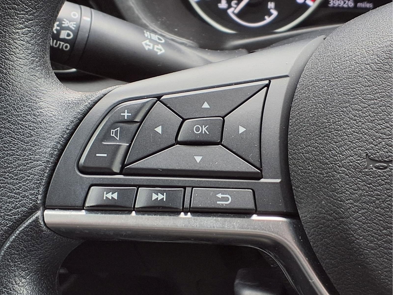 Certified 2023 Nissan Sentra SV FWD image 22