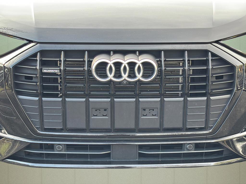 Used 2024 Audi Q3 2.0T Premium Plus image 9