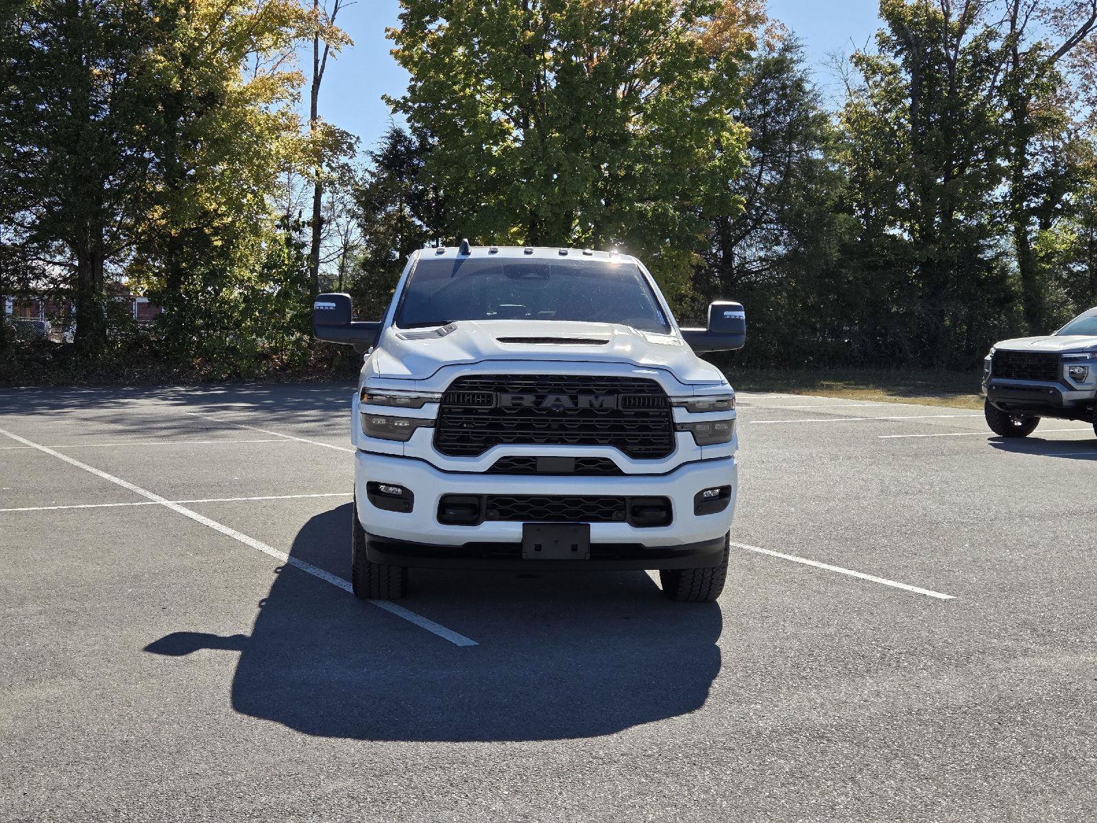 Used 2025 RAM 2500 Limited AWD/4WD image 8