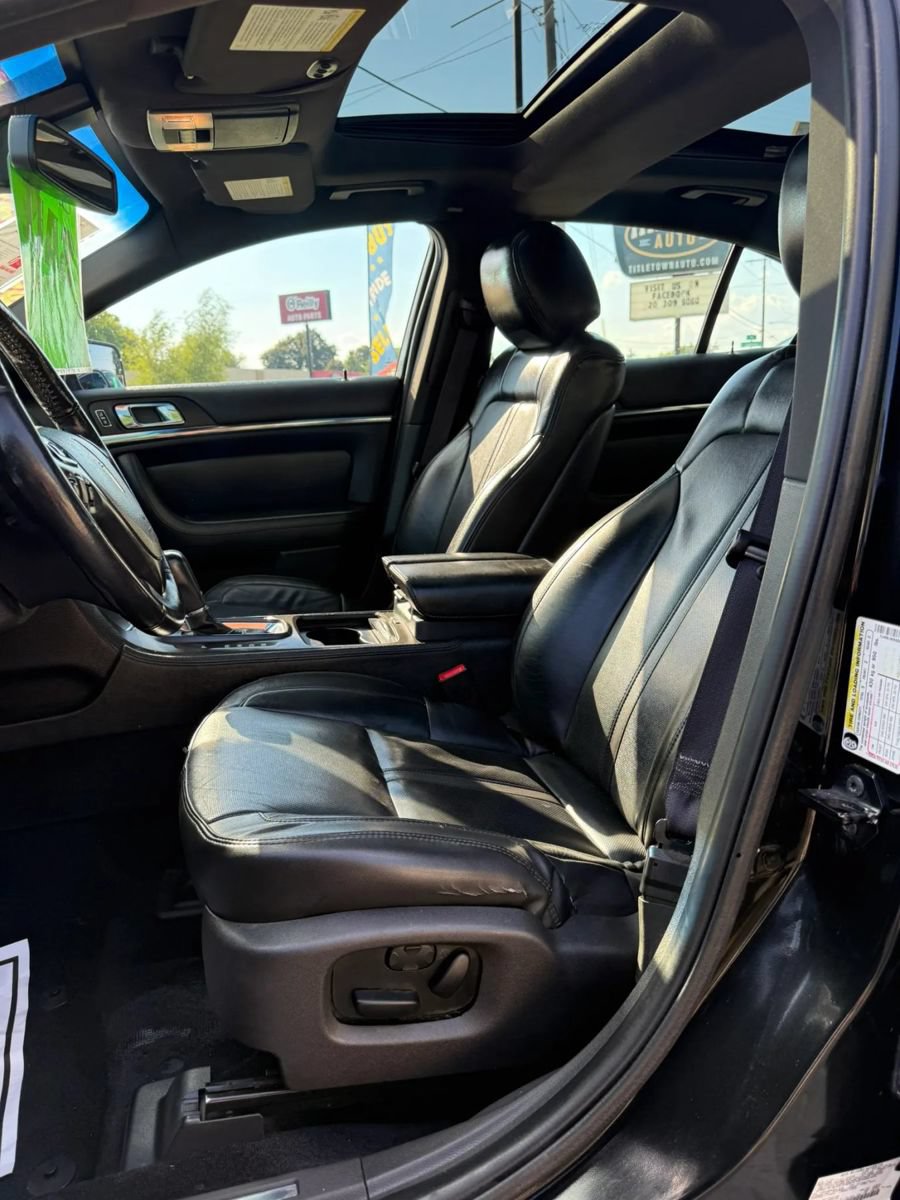 Used 2013 Lincoln MKS AWD image 10