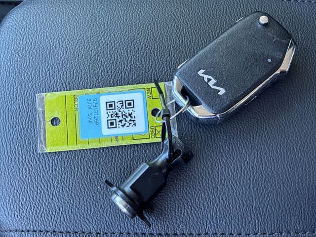 Used 2024 Kia Soul LX w/ Option Group 015 FWD image 36