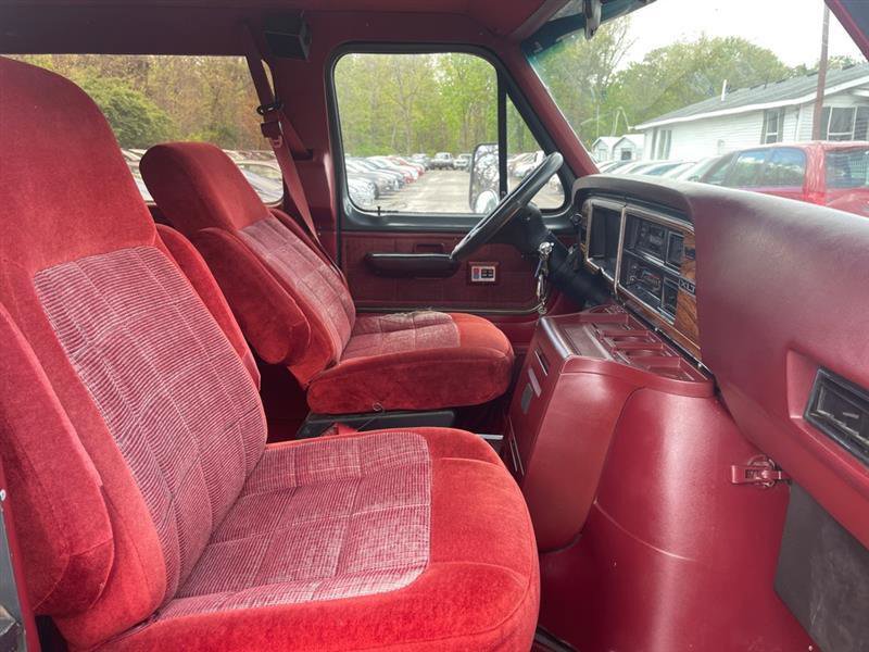Used 1989 Ford E-250 and Econoline 250 Club Wagon RWD image 11