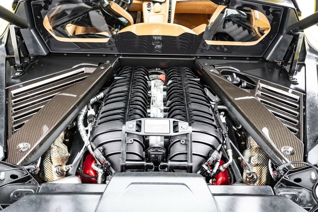 Used 2023 Chevrolet Corvette Z06 w/ Z07 Performance Package RWD image 32