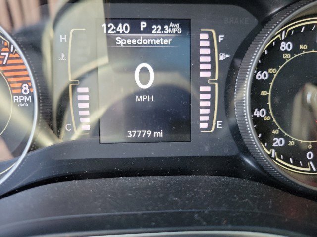 Used 2019 Jeep Cherokee Latitude Plus w/ Comfort/Convenience Group image 6