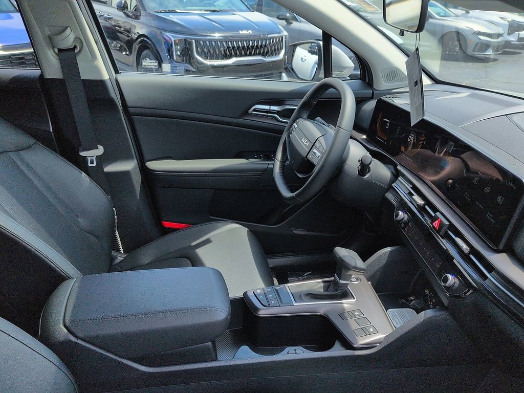 New 2026 Kia Sportage EX FWD image 7