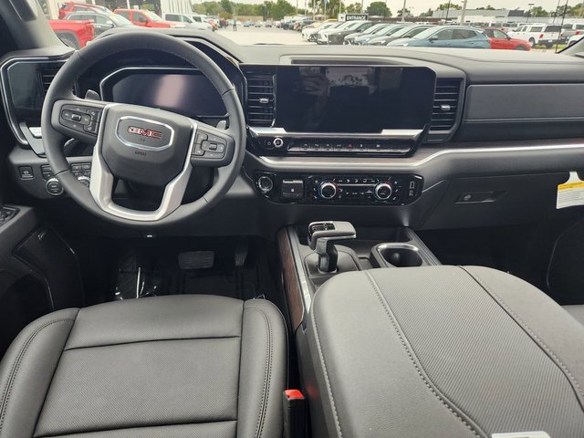 New 2026 GMC Sierra 1500 SLT w/ SLT Premium Plus Package image 11