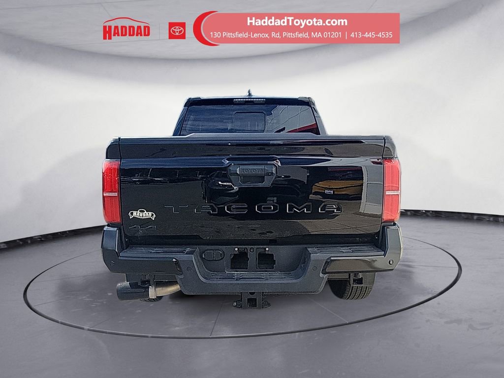 Used 2024 Toyota Tacoma TRD Sport w/ TRD Sport Upgrade Package image 4
