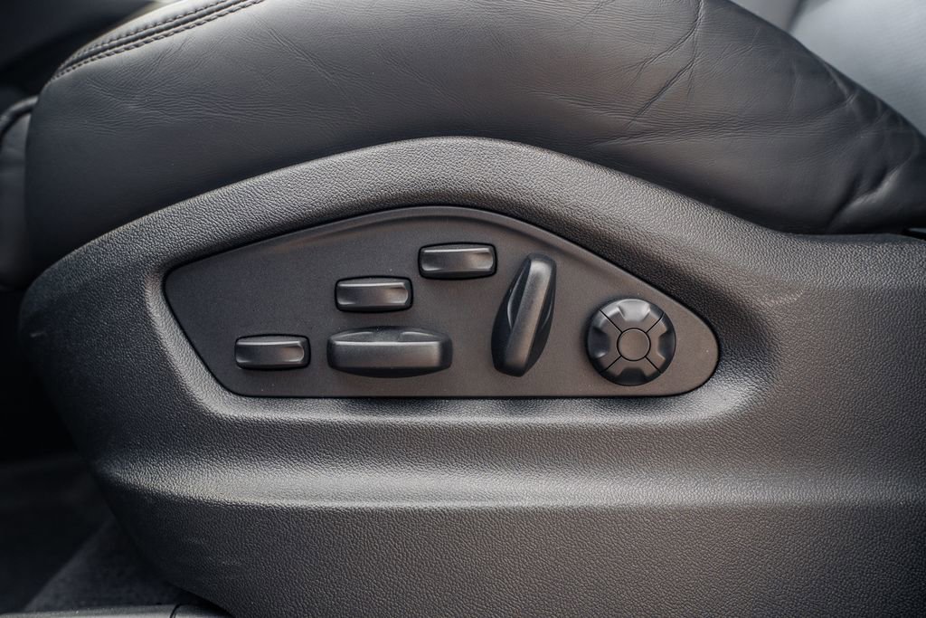 Used 2024 Porsche Cayenne Turbo GT image 21