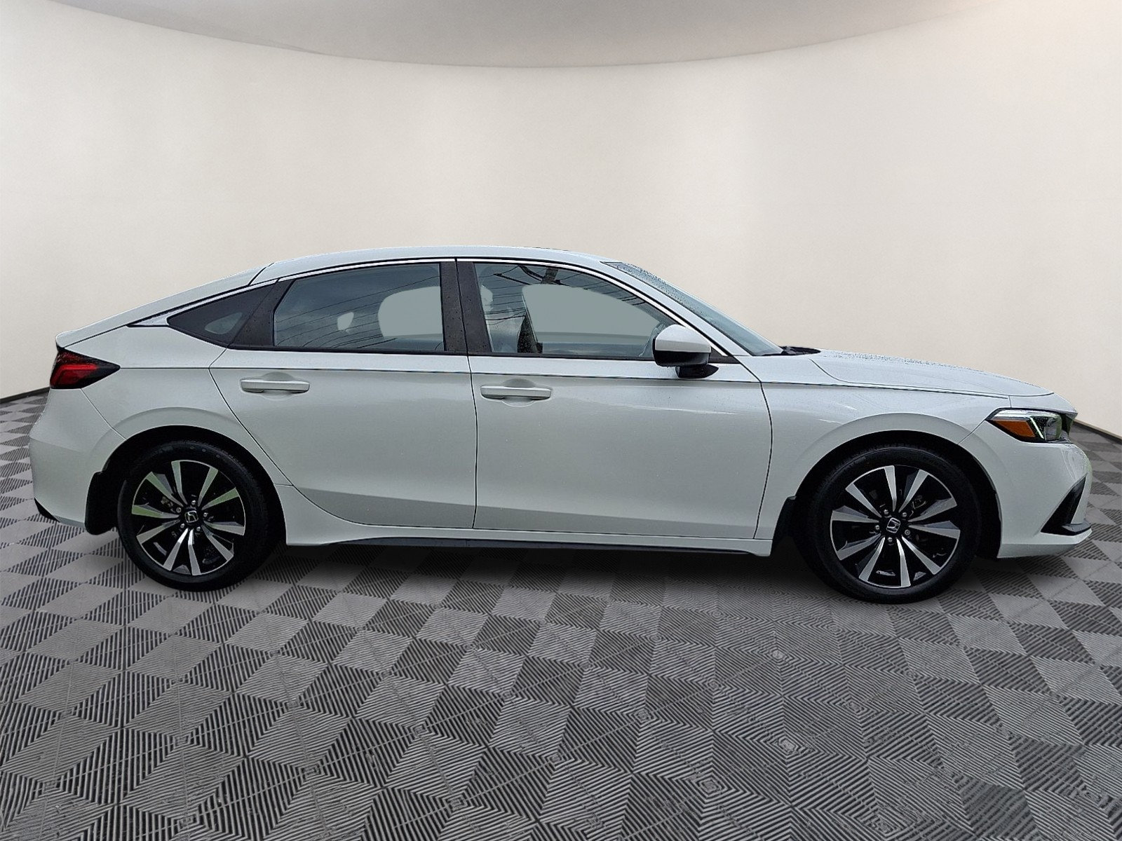 Used 2023 Honda Civic EX-L image 7