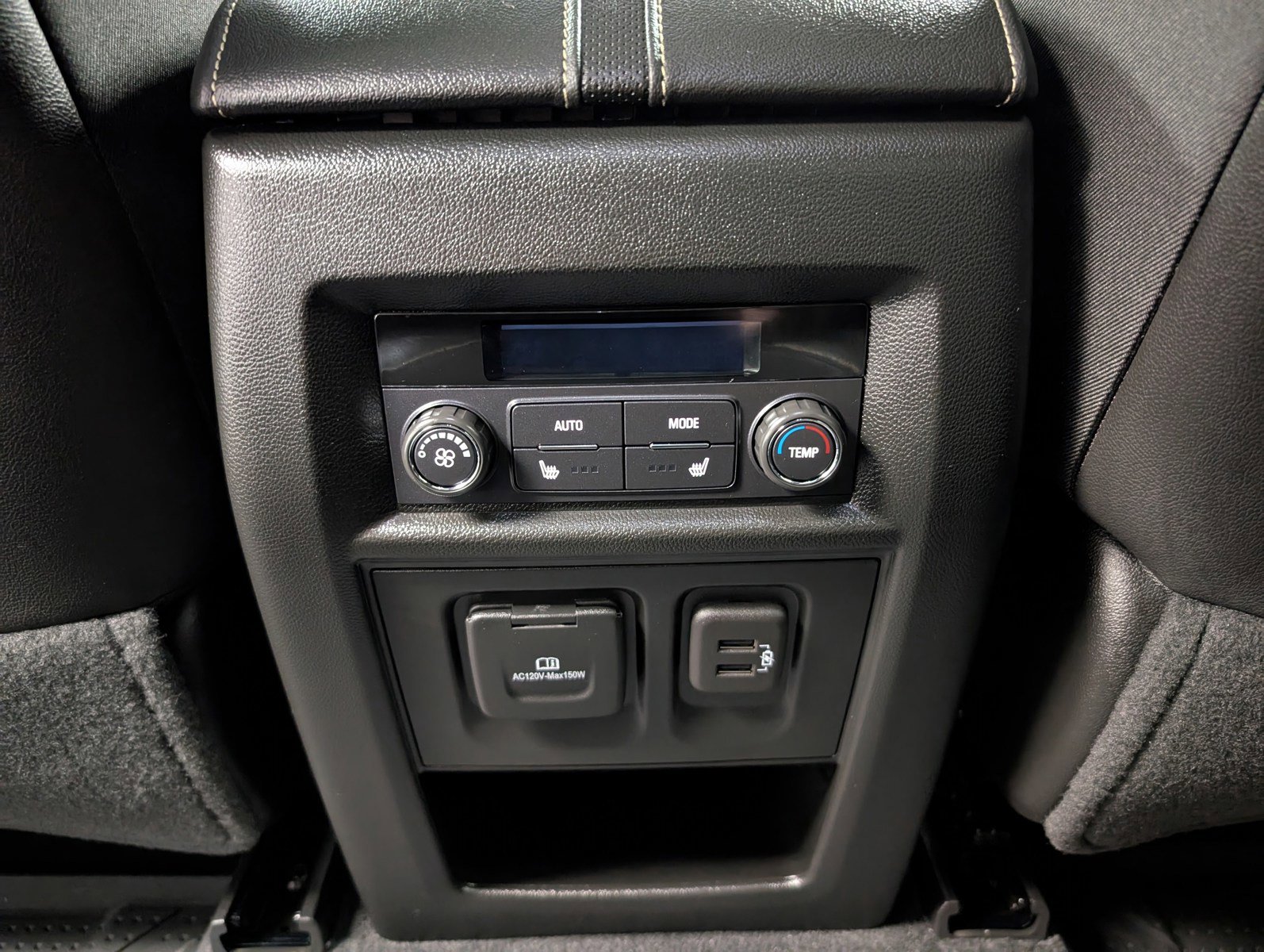 Used 2023 Chevrolet Traverse Premier image 14