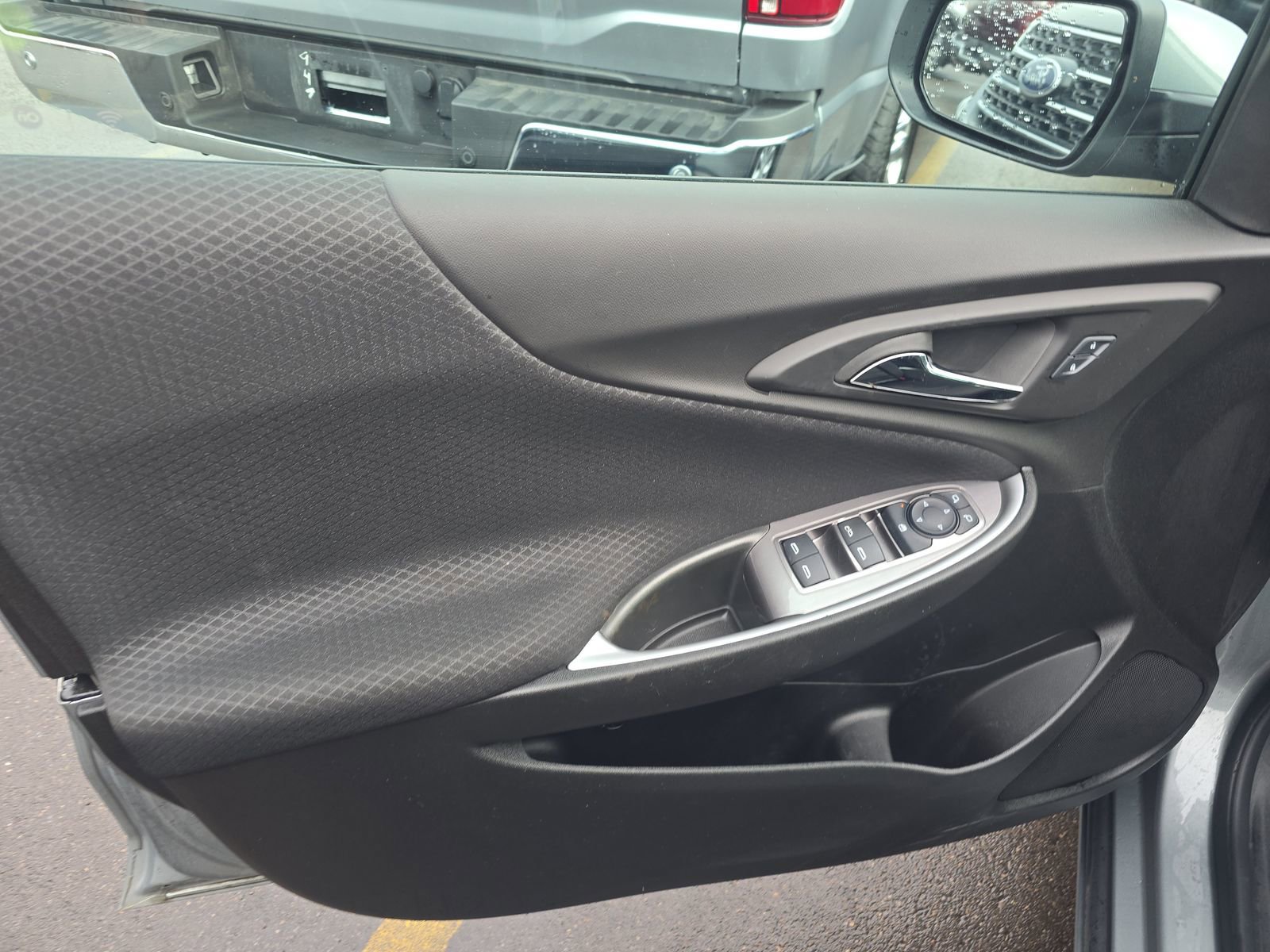 Used 2025 Chevrolet Malibu LT FWD image 15