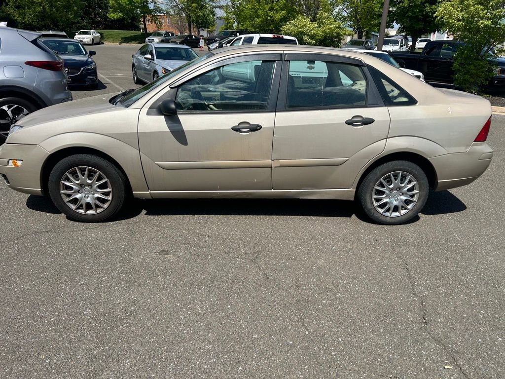 Used 2007 Ford Focus SE FWD image 4