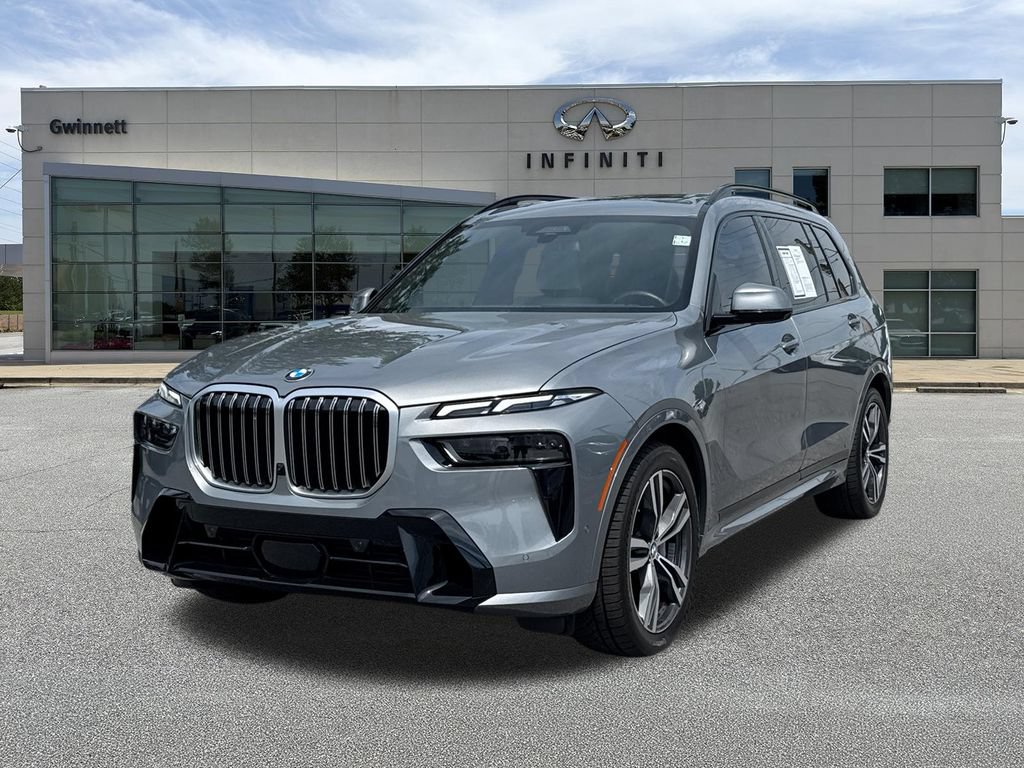 Used 2023 BMW X7 xDrive40i w/ M Sport Package AWD/4WD image 1