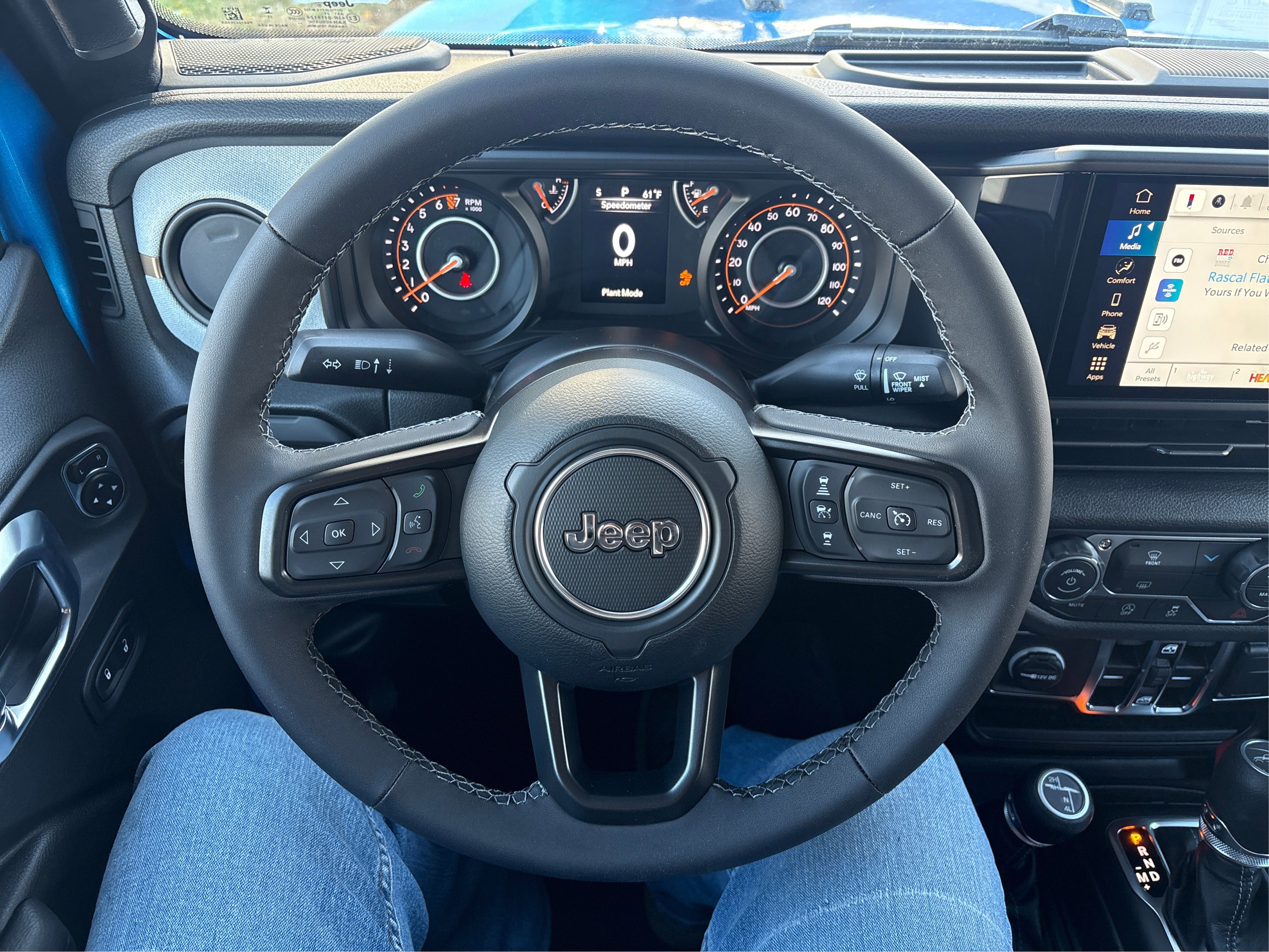 New 2026 Jeep Gladiator Sport image 13