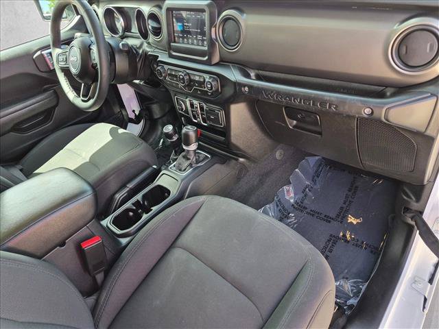 Used 2023 Jeep Wrangler Unlimited w/ Cold Weather Group AWD/4WD image 21