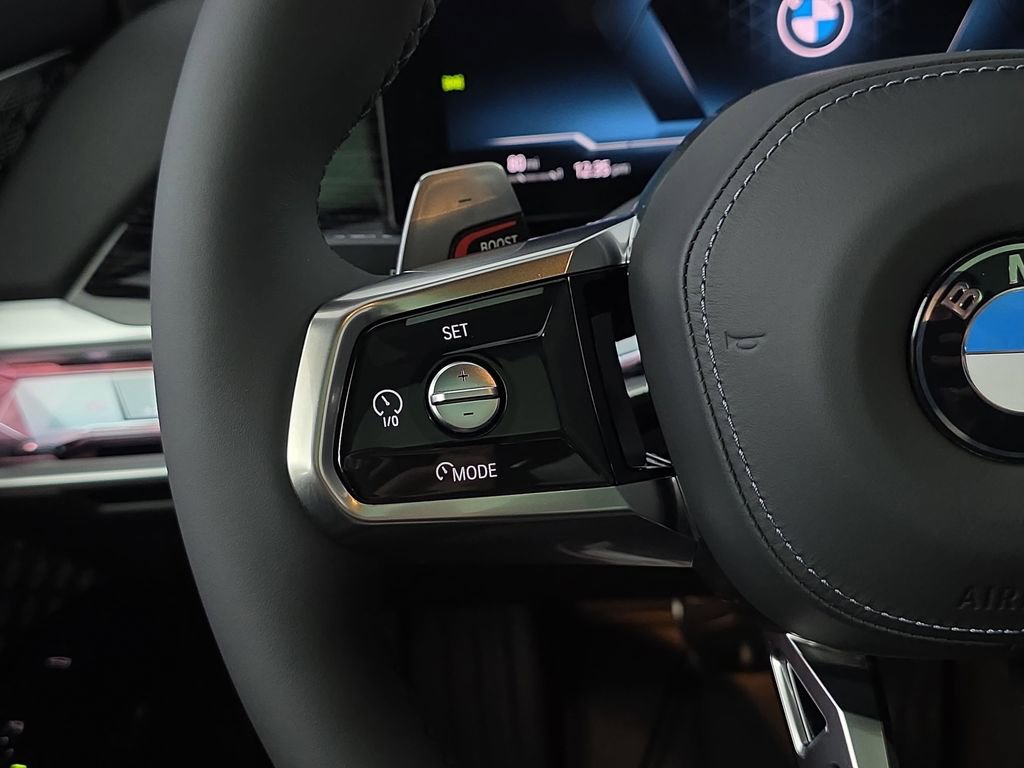 New 2026 BMW 760i xDrive w/ Executive Package image 17