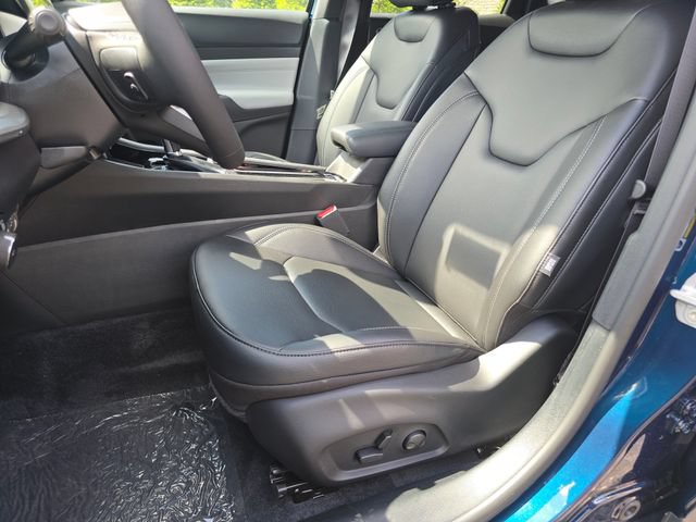 New 2026 Jeep Compass Limited w/ Sun, Sound & Navigation Group AWD/4WD image 5