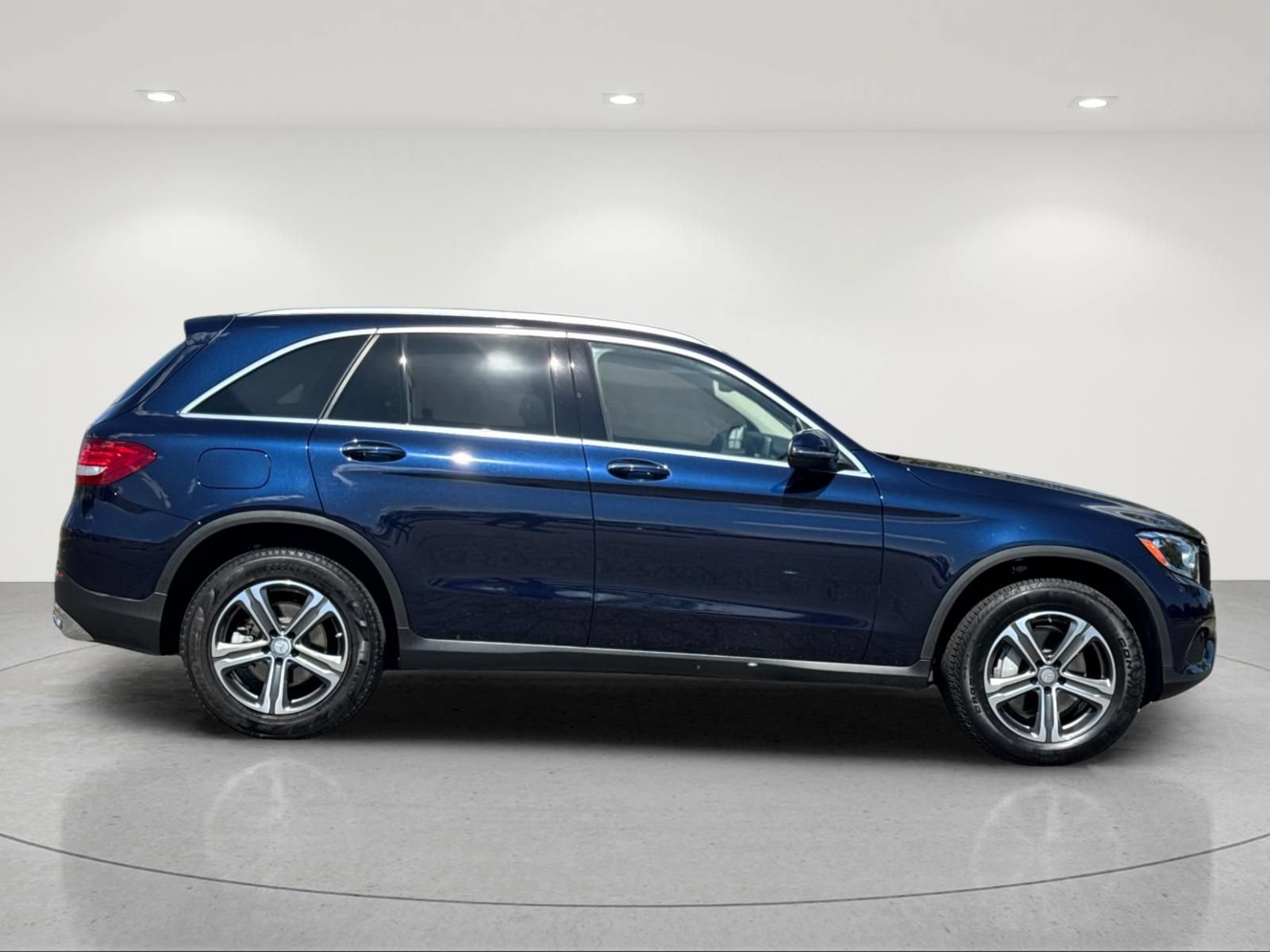 Used 2016 Mercedes-Benz GLC 300 4MATIC image 7
