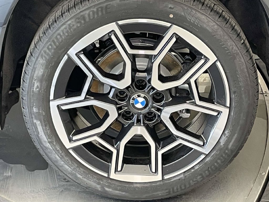 New 2027 BMW X1 xDrive28i w/ Convenience Package AWD/4WD image 12