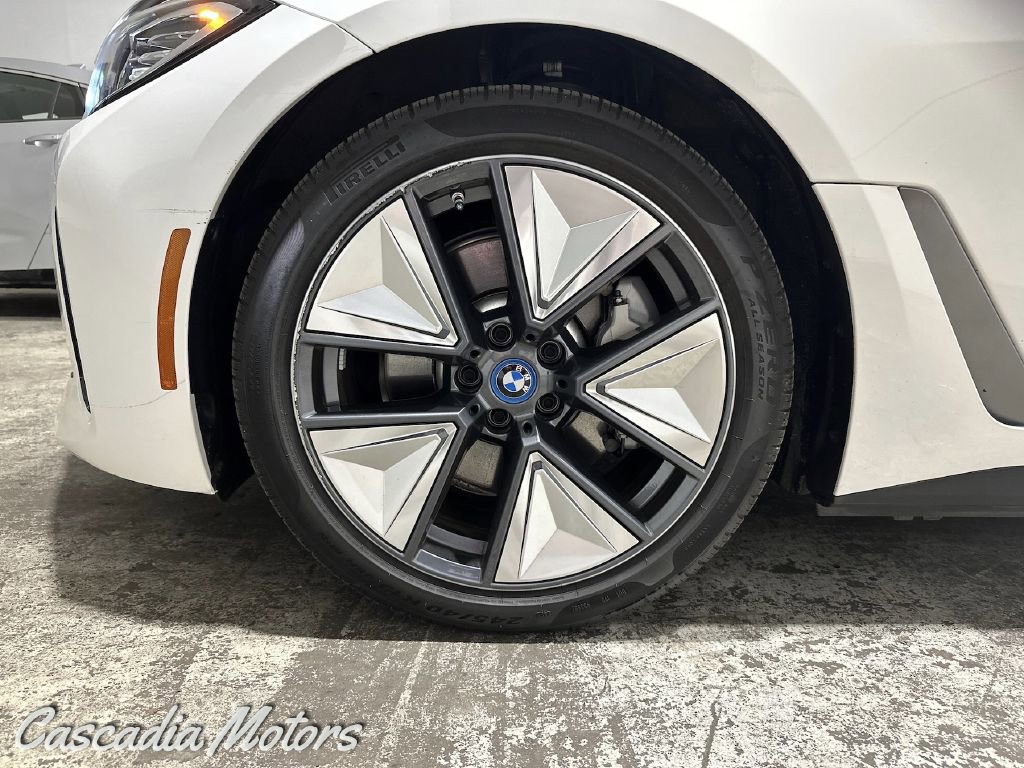 Used 2023 BMW i4 eDrive40 w/ Premium Package image 30