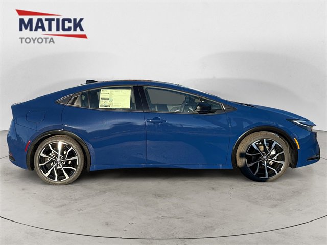 New 2026 Toyota Prius Plug-In Hybrid image 8