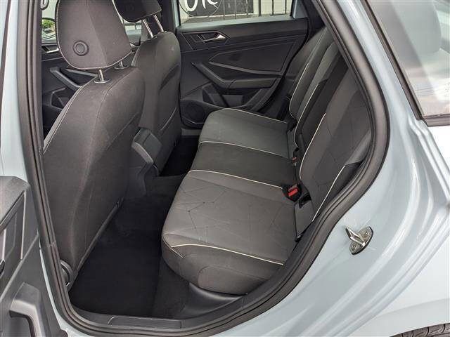 Used 2025 Volkswagen Jetta Sport image 12