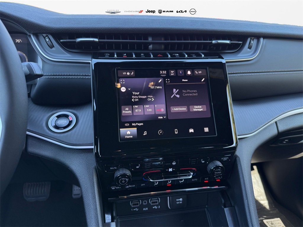 New 2025 Jeep Grand Cherokee L Altitude image 13