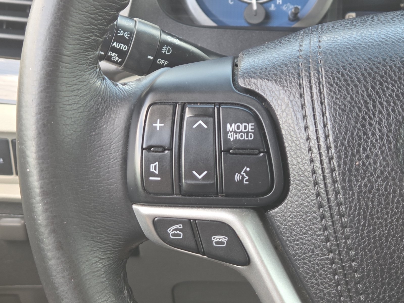 Used 2017 Toyota Sienna XLE Premium AWD/4WD image 33