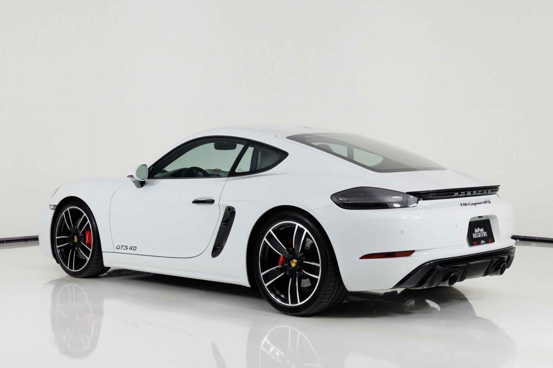 Used 2022 Porsche 718 Cayman GTS RWD image 5