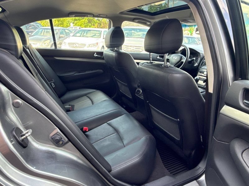 Used 2013 INFINITI G37 x Sedan w/ Premium Pkg AWD/4WD image 19