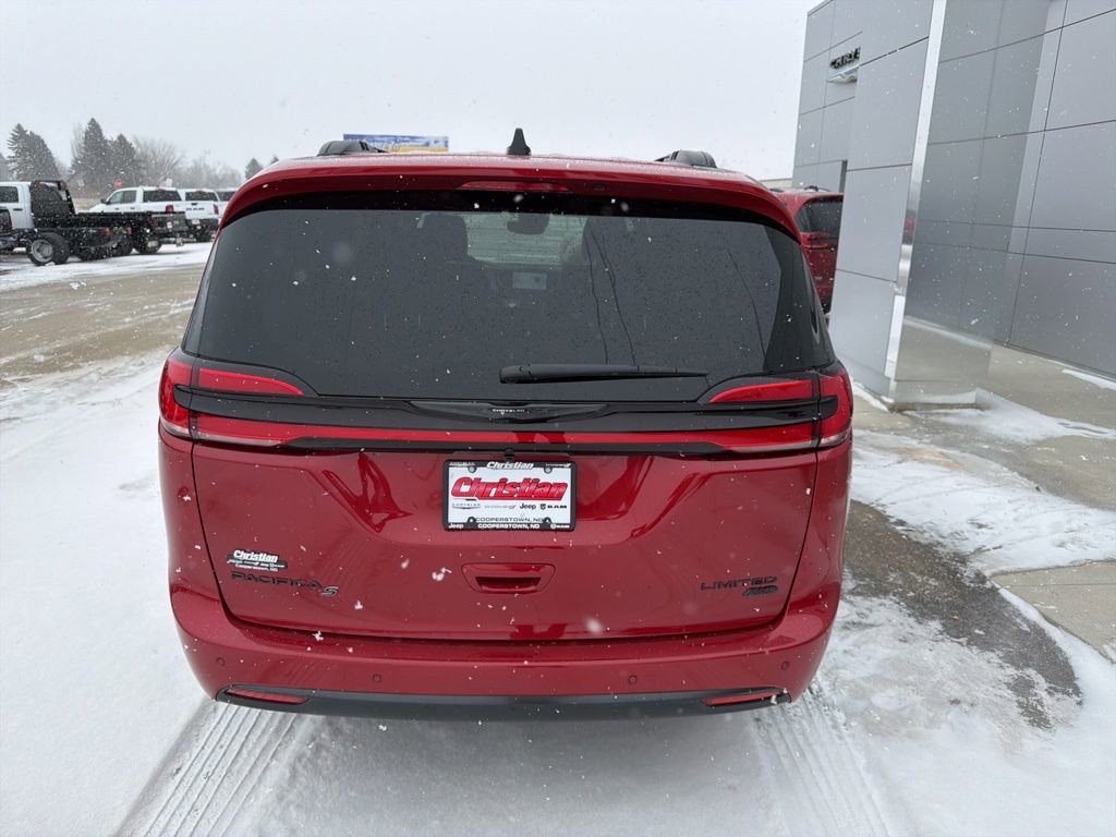 New 2026 Chrysler Pacifica Limited image 6