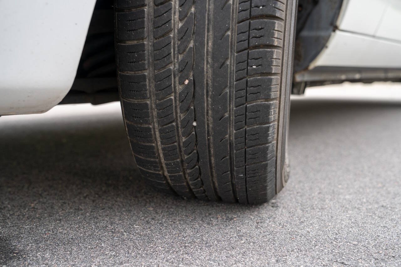 Used 1998 Jaguar XJ8 L RWD image 41
