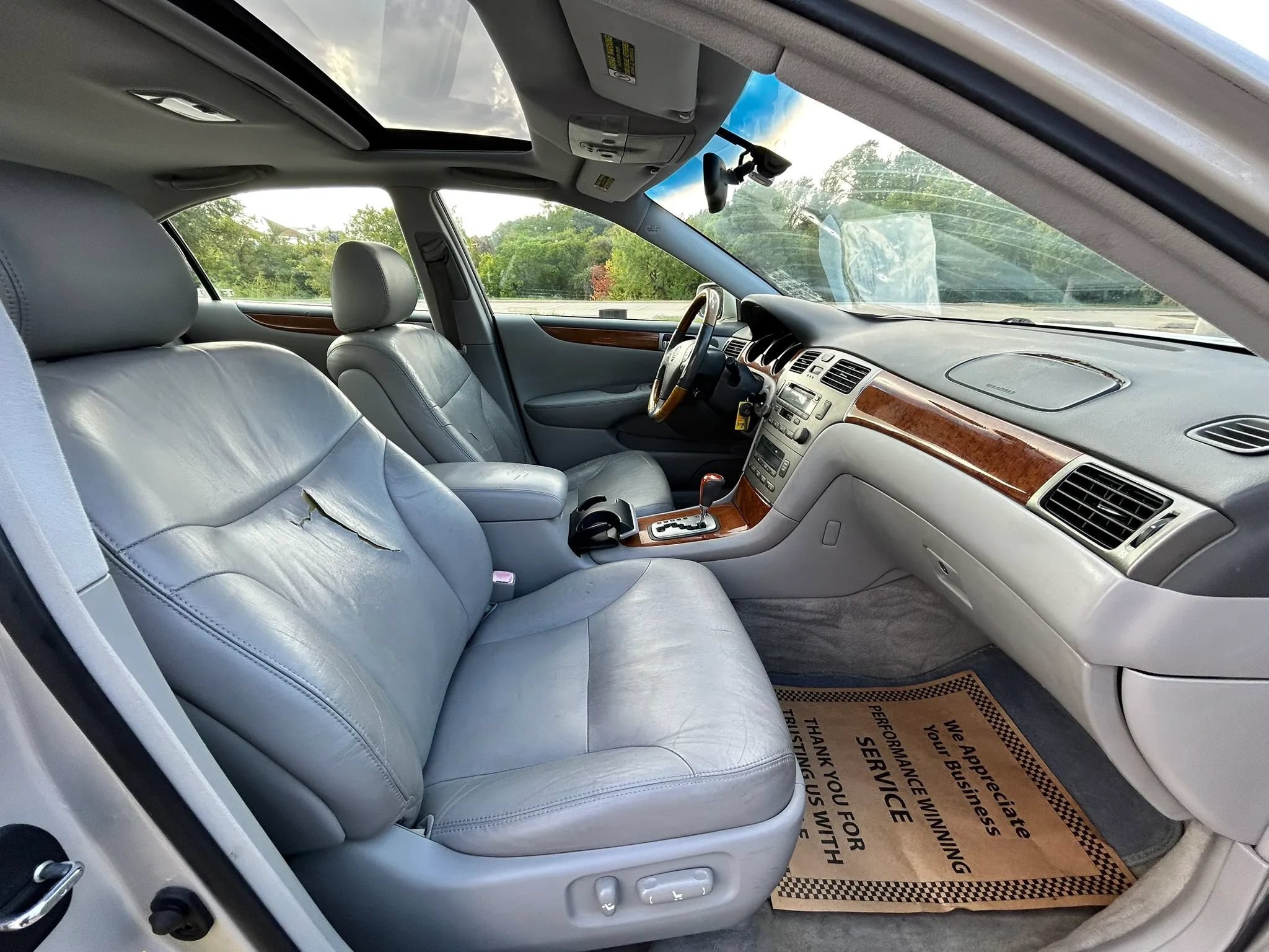 Used 2005 Lexus ES 330 FWD image 15