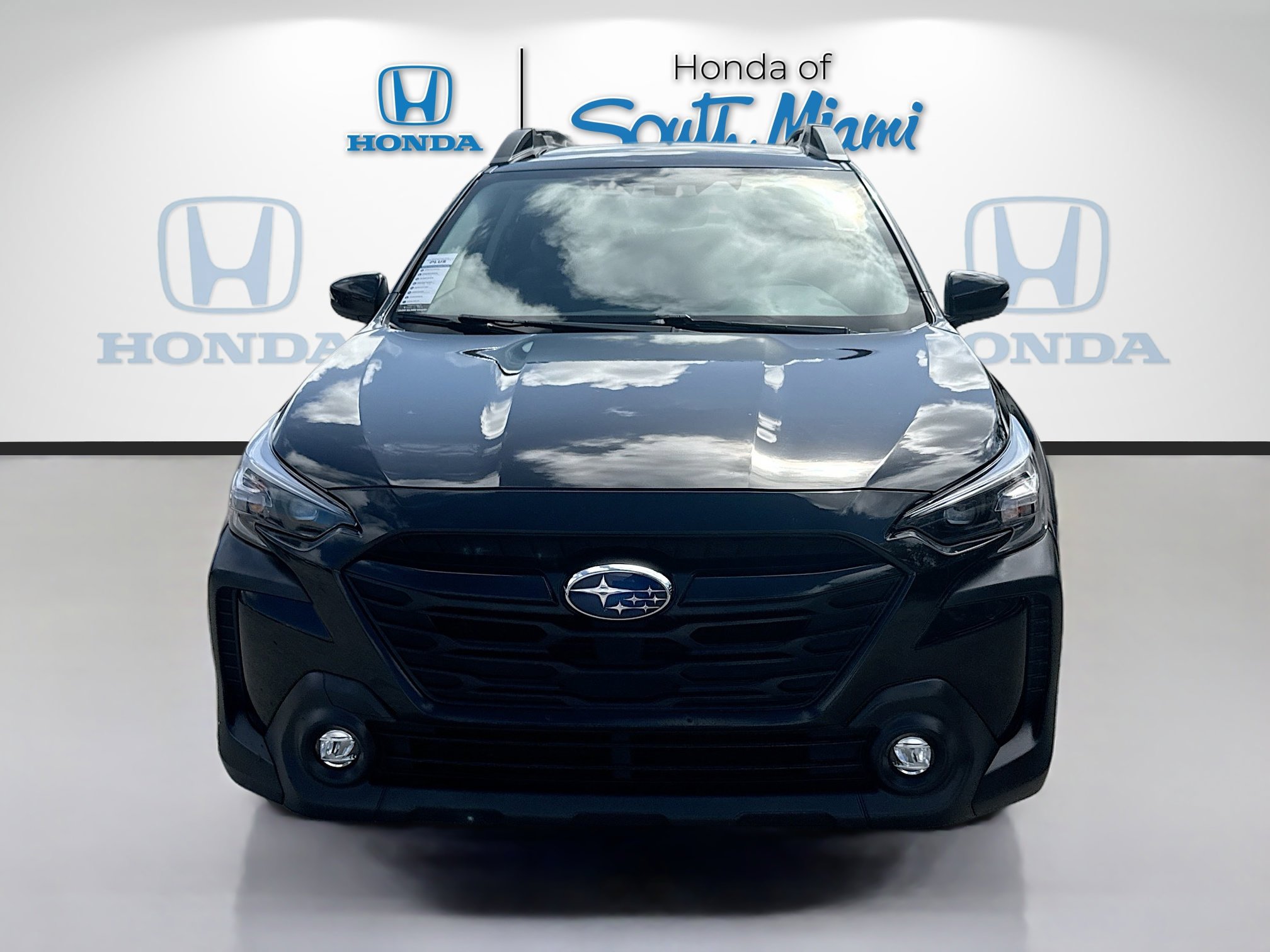 Used 2024 Subaru Outback Onyx Edition image 2