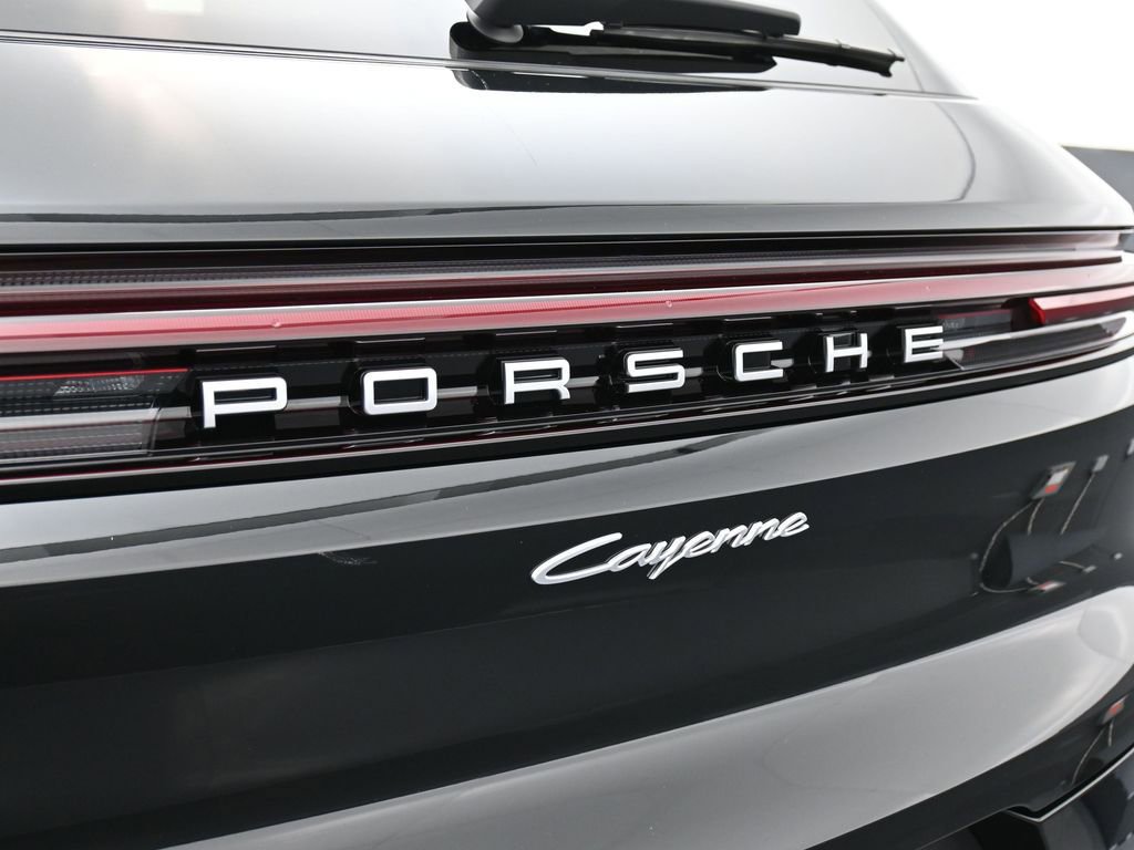 New 2026 Porsche Cayenne image 14