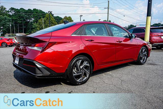 Used 2025 Hyundai Elantra SEL image 15