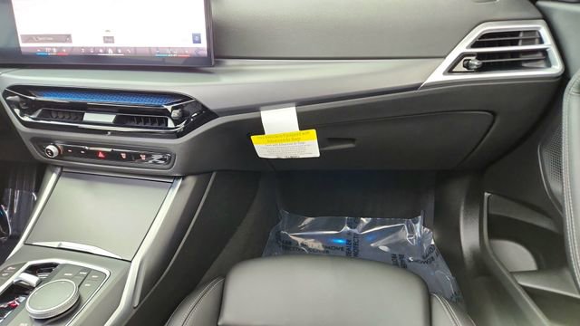 Used 2025 BMW 230i xDrive Coupe image 32