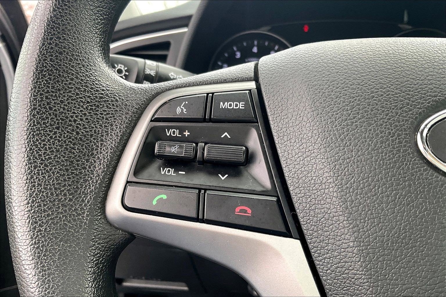 Used 2018 Hyundai Elantra SE image 20