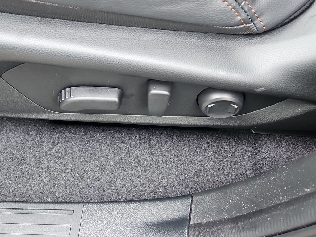 Used 2025 Subaru Forester Touring AWD/4WD image 26