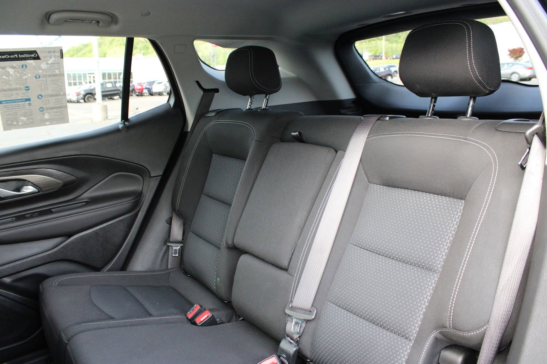 Used 2022 GMC Terrain SLE FWD image 17