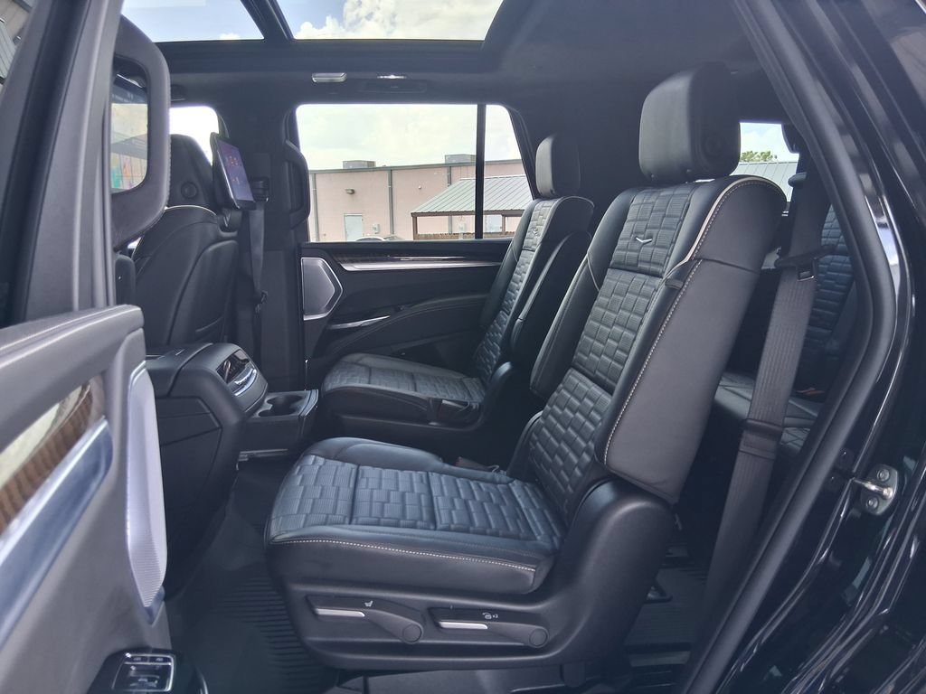 Certified 2026 Cadillac Escalade Platinum Sport w/ LPO, Floor Liner Package RWD image 25