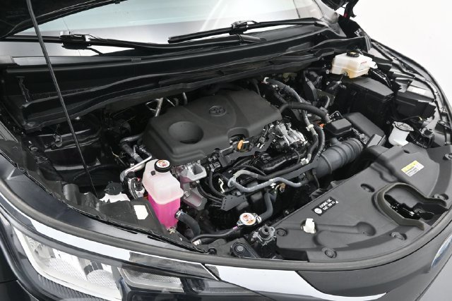 Used 2021 Toyota Sienna XLE FWD image 25