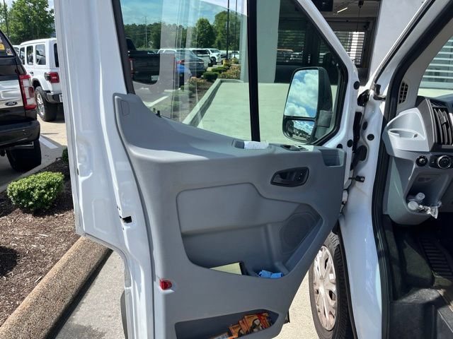 Used 2015 Ford Transit 150 XLT RWD image 24