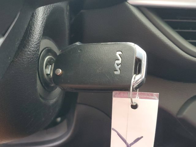 Certified 2023 Kia Forte LXS FWD image 28