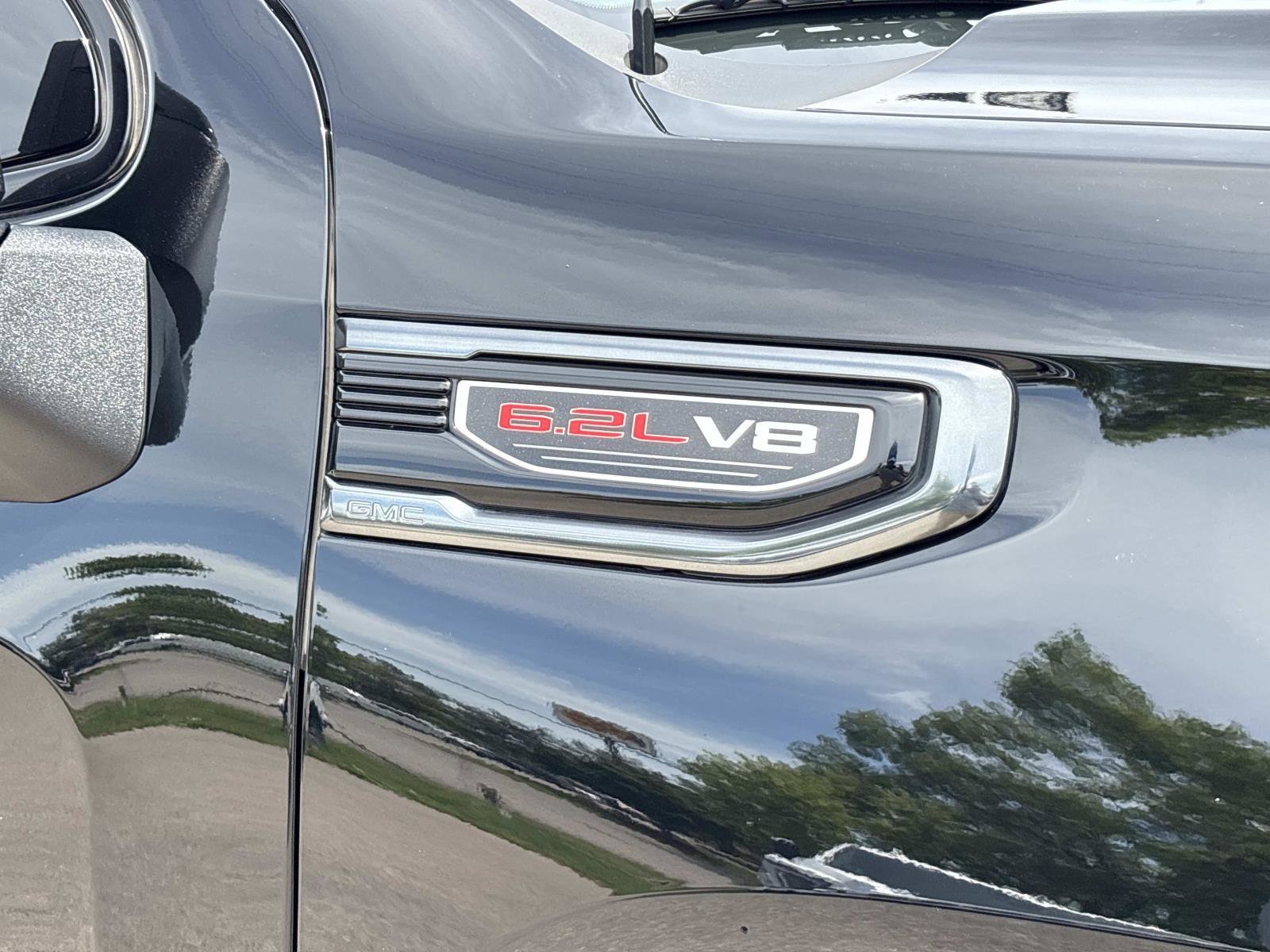Certified 2023 GMC Sierra 1500 AT4 w/ AT4 Premium Package AWD/4WD image 11